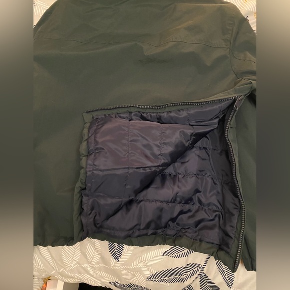 Tommy Hilfigre quarter zip rain jacket - Picture 2 of 2